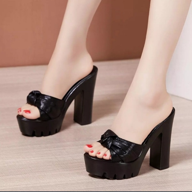 Dép cao gót đế đúc nơ ấu