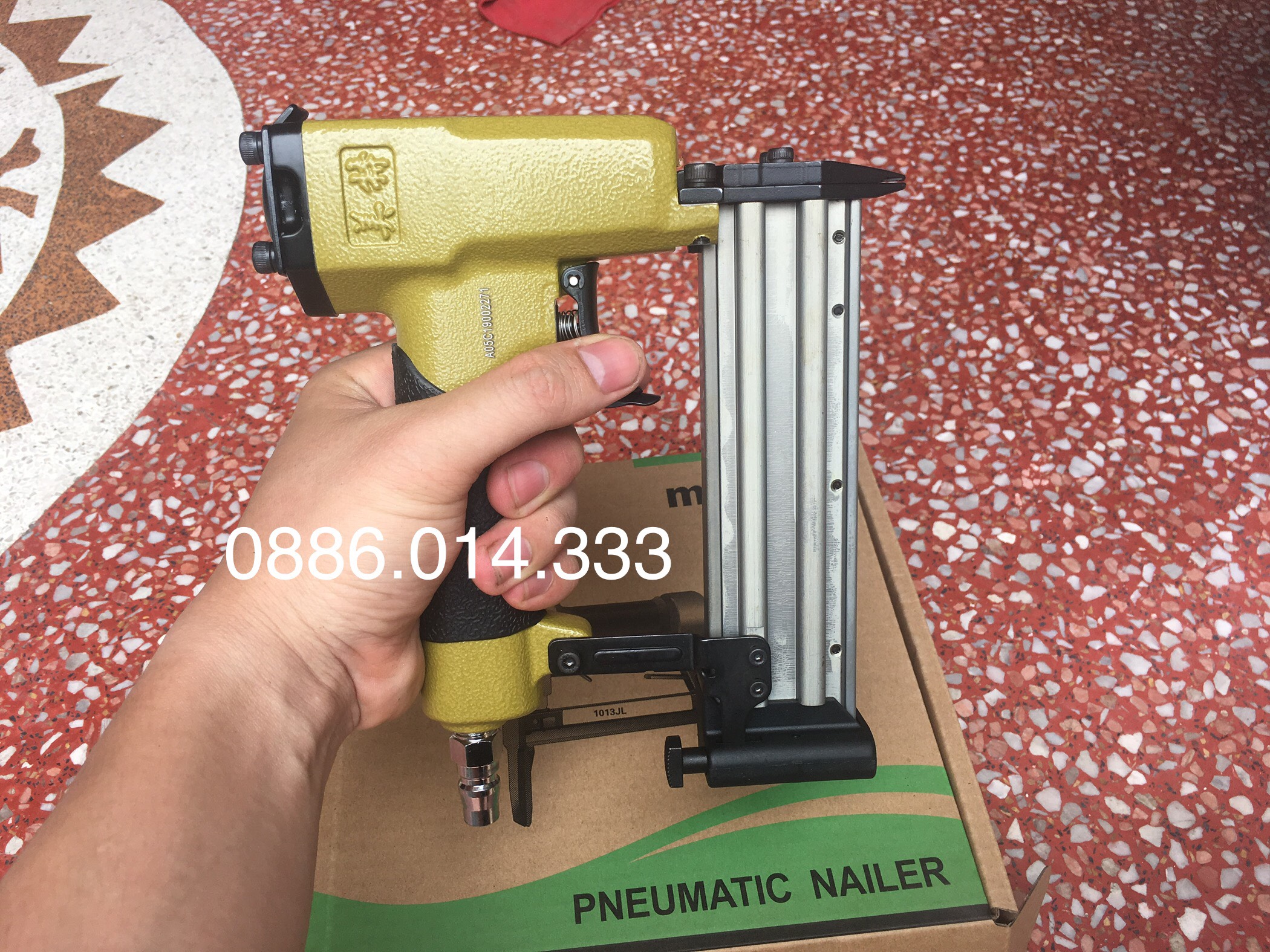 MÁY GIM ĐINH CHỈ, ĐINH ĐỒNG P630 MEITE