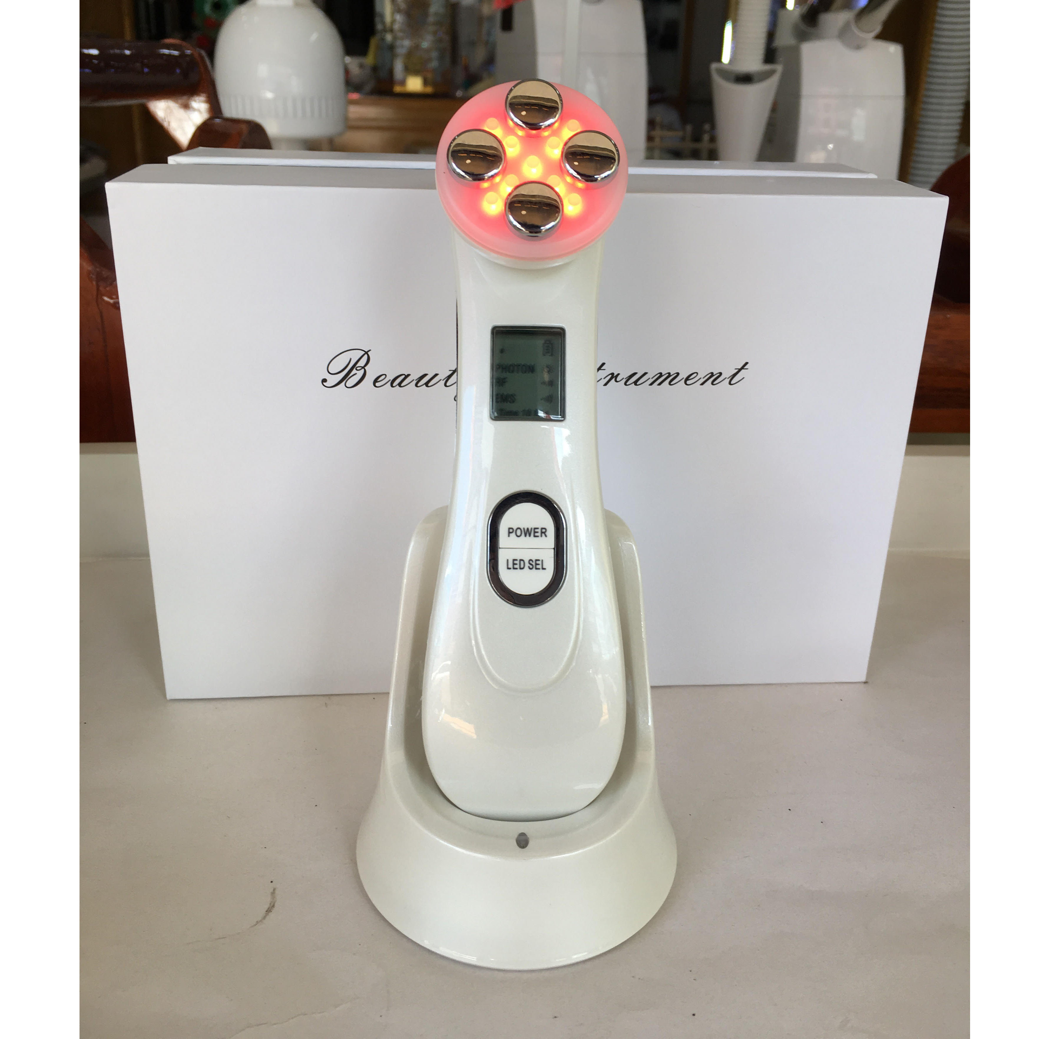 [HCM]Máy Nâng Cơ Mặt RF Light