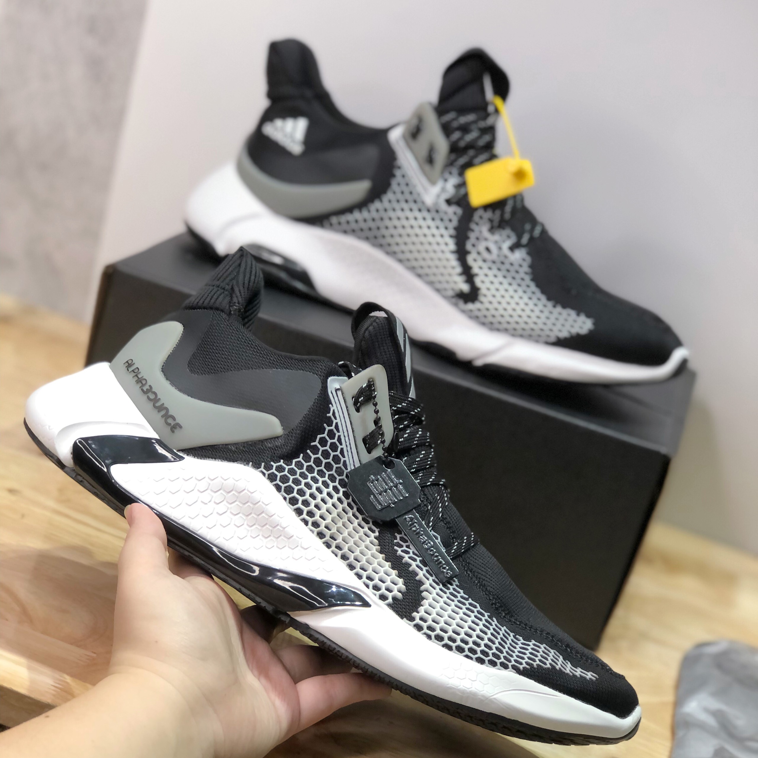 Giày thể thao alphabounce Instinct 2020 nam cao cấp