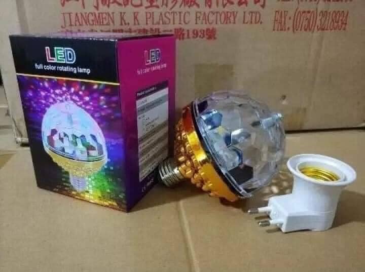 Đèn led xoay 7 màu chớp nháy theo nhạc - đèn led sân khấu xoay 7 màu - đèn vũ trường - đèn quán bar