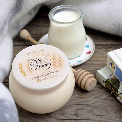 Milk & honey gold nourishing hand & body cream.
