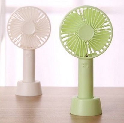 QUẠT MINI CẦM TAY TÍCH ĐIỆN 3 TỐC ĐỘ + PIN + CÁP SẠC