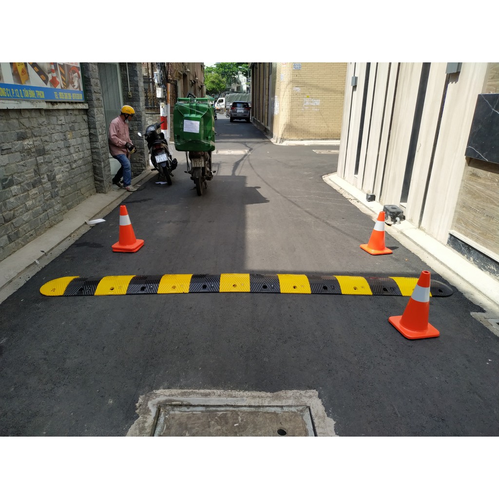 Gờ Giảm Tốc Cao Su Giảm Tốc Độ Cho Xe Máy Ô Tô