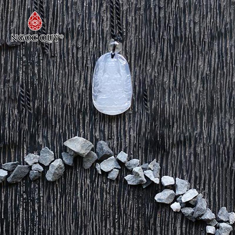 Mặt dây chuyền đá mã não trắng phật thiên thủ thiên nhãn tuổi tý mệnh kimthuỷ 3.6x2.3cm - ngọc quý gemstones
