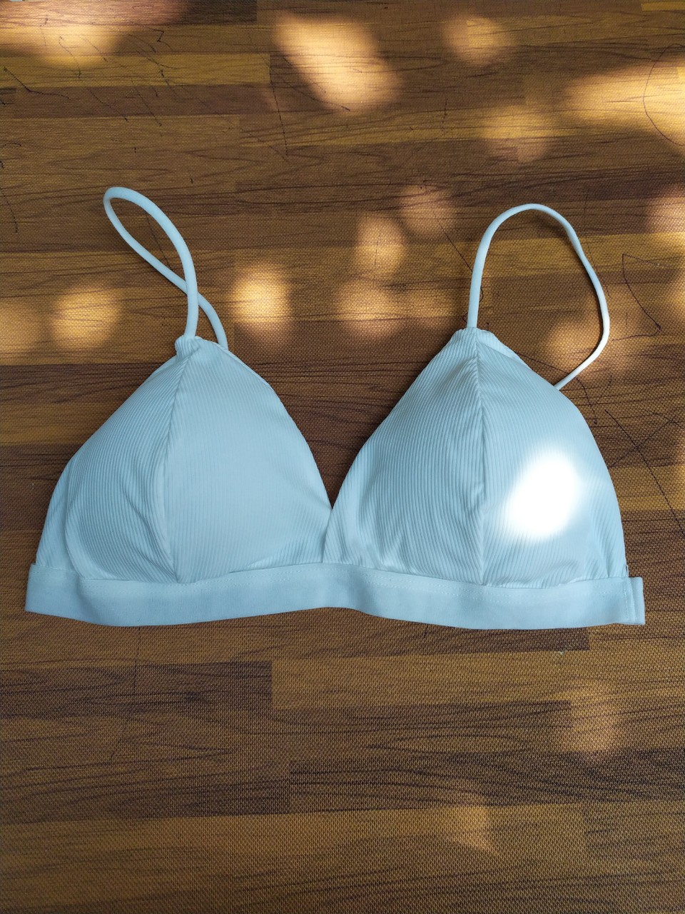 1 áo bra 2 dây thun mát lạnh móc cài sau