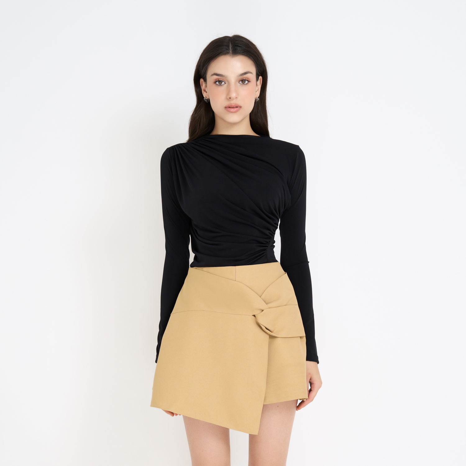 Váy quần mini pho xéo xoắn kiểu Maybi