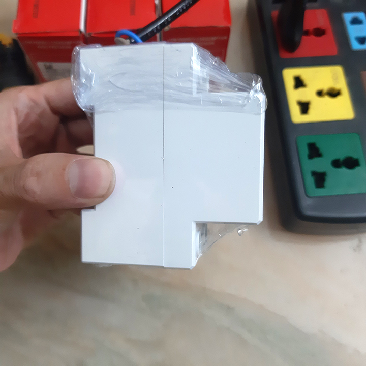 Công tơ điện tử có 1 pha 80A 220V 1 thông số