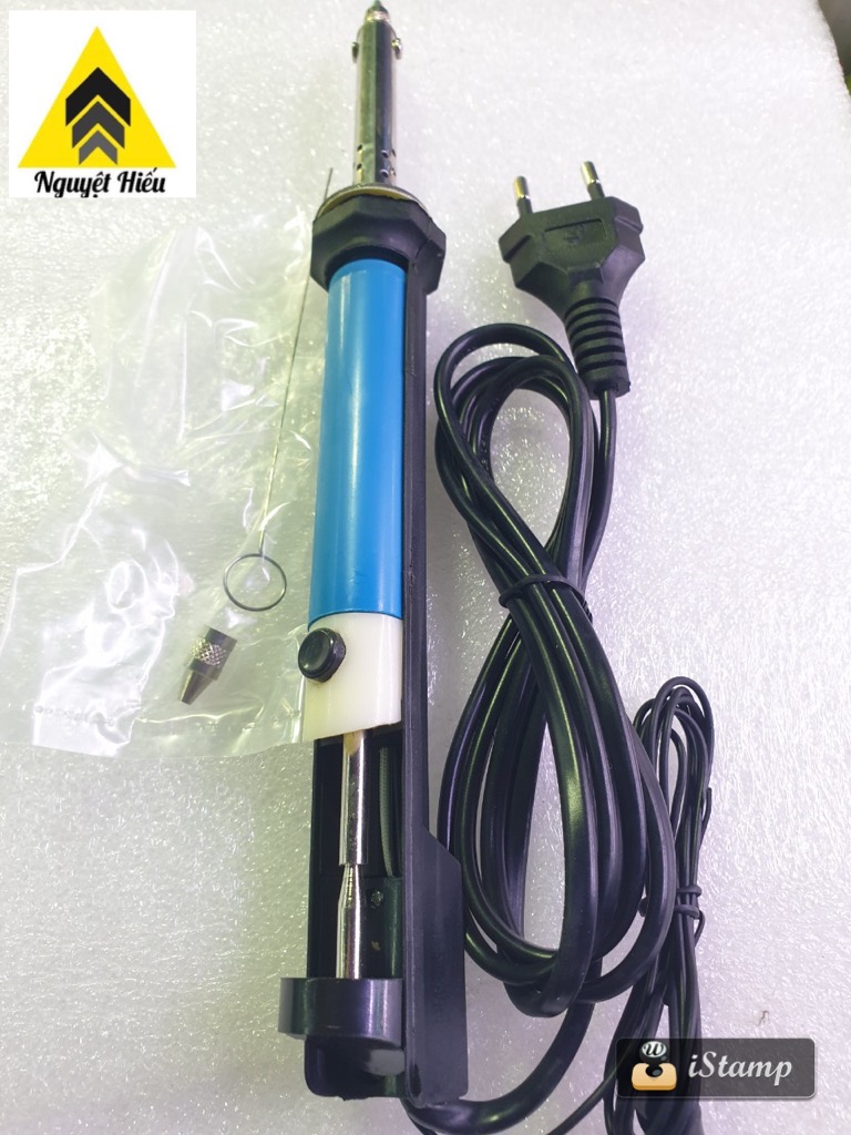 Máy hút thiếc 842C