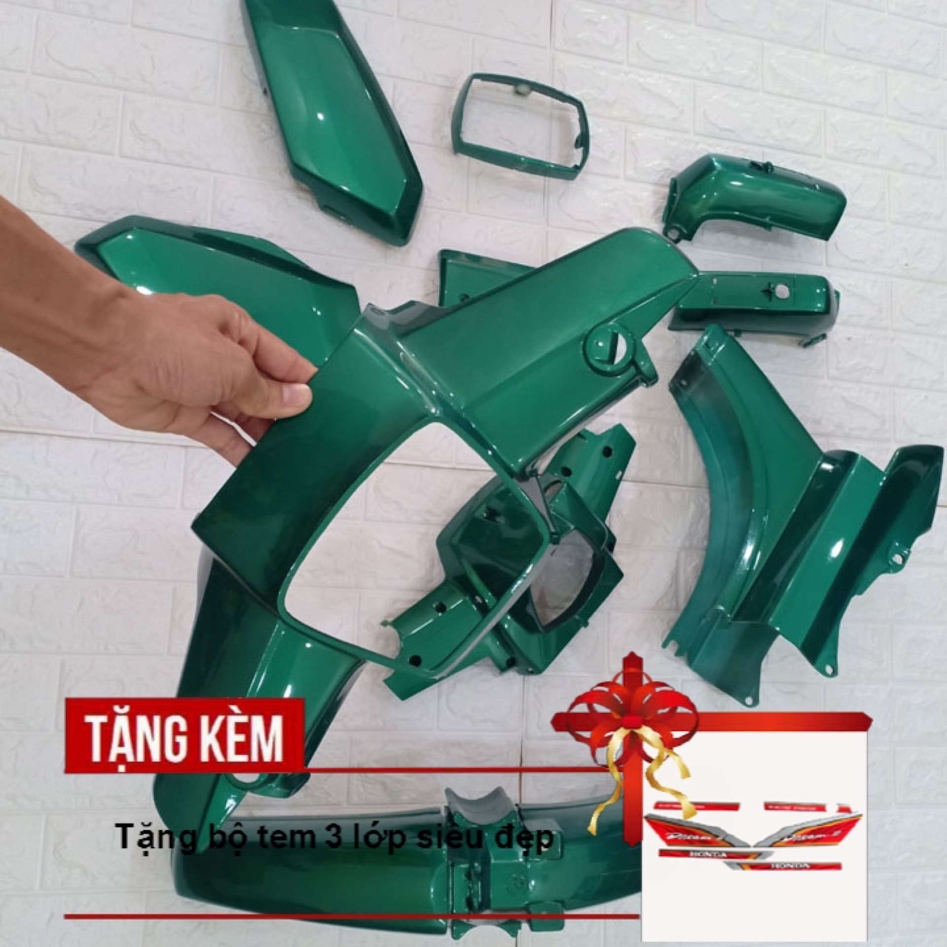 [TẶNG TEM] Dàn áo xe HONDA-DREAM màu Heniken, chất liệu nhựa ABS nguyên sinh - có TẶNG BỘ TEM cao cấp, đồ phụ tùng xe máy