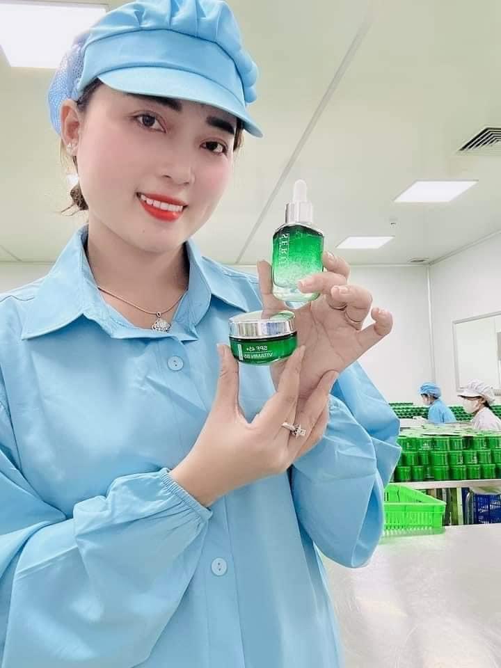 COMBO KEM FACE COLLAGEN VÀ SERUM AMPOULE