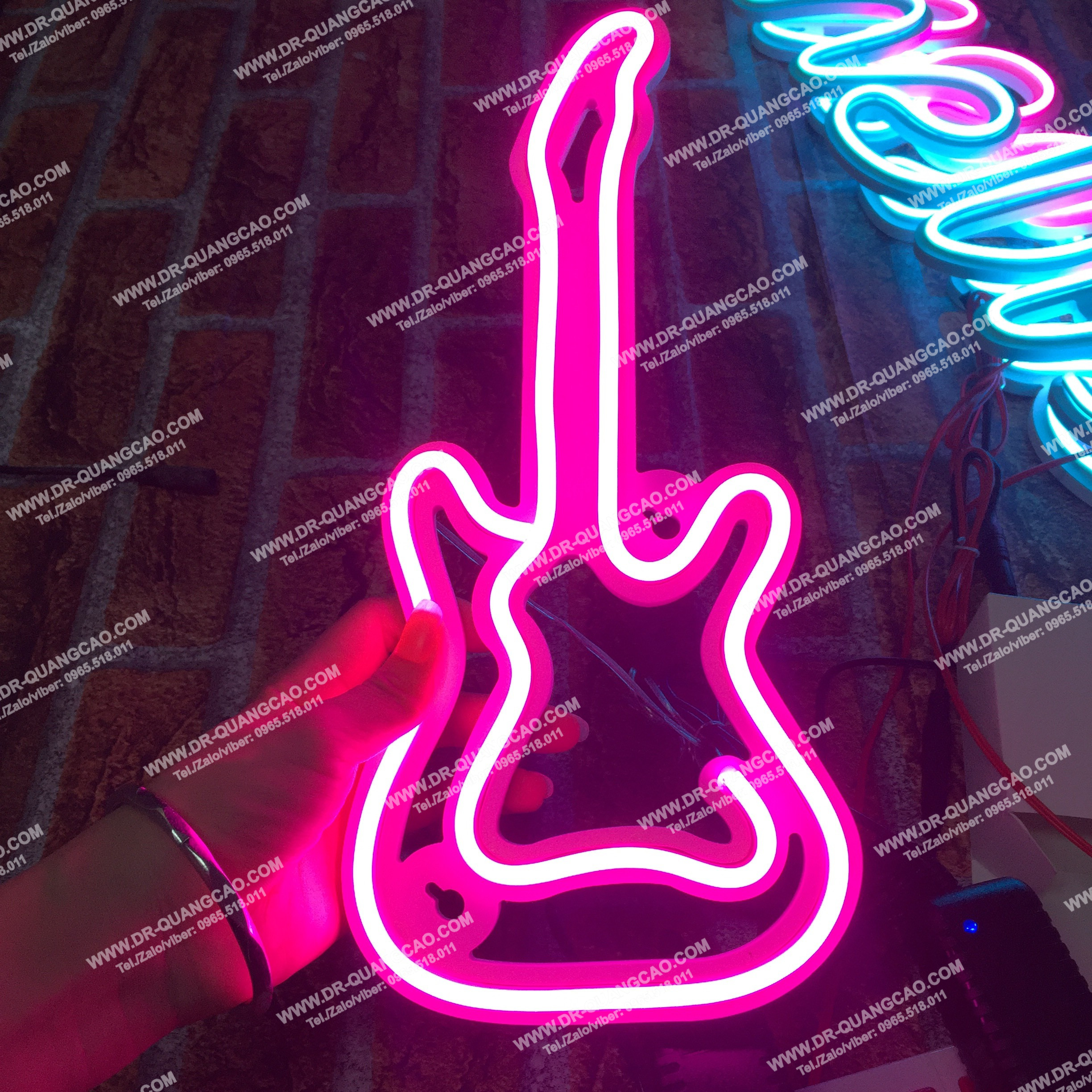 [ĐÀN GUITAR][TẶNG KÈM MÓC TREO] Đèn led neon trang trí, led neon decor, đèn ngủ cho phòng ngủ, phòng khách, quán xá,led neon mini mẫu hình "đàn guitar” ( Kích thước 24x29cm )