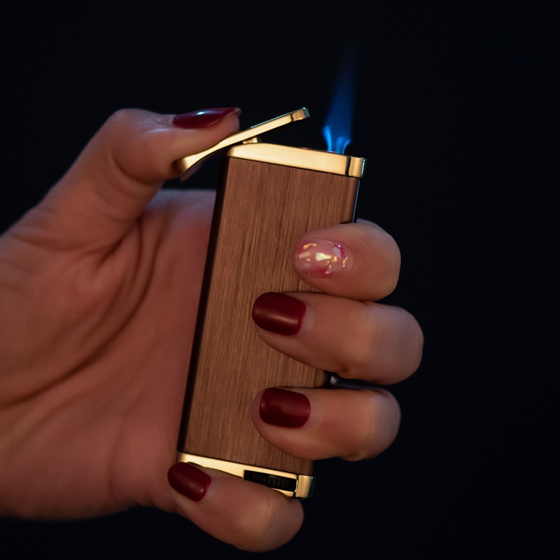 Bật Lửa Khè Siêu Mỏng Tiger 895B Lighter ( Xài Gas)