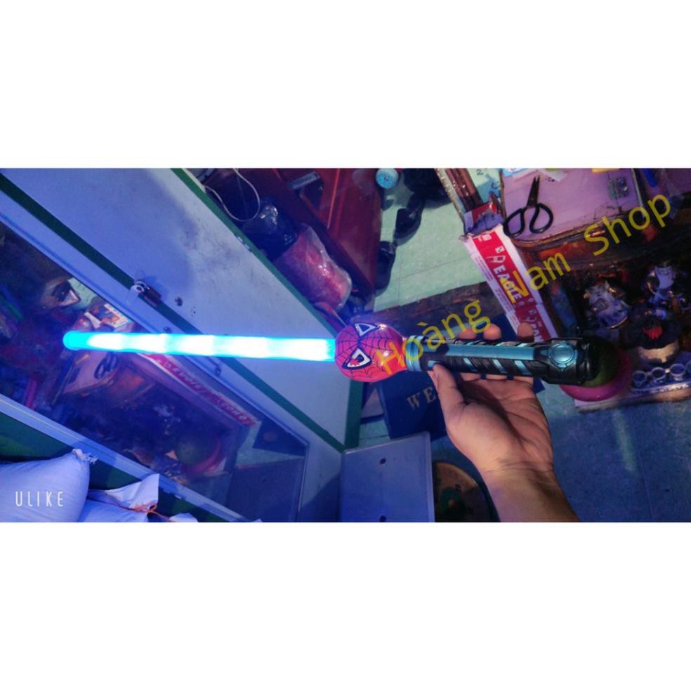 Kiếm Star War phát sáng hình người nhện