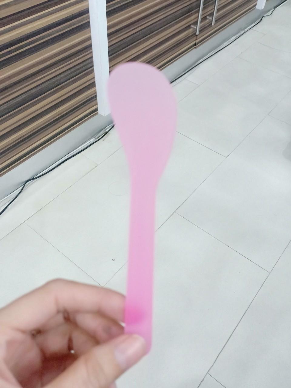 1000 que pha mặt nạ