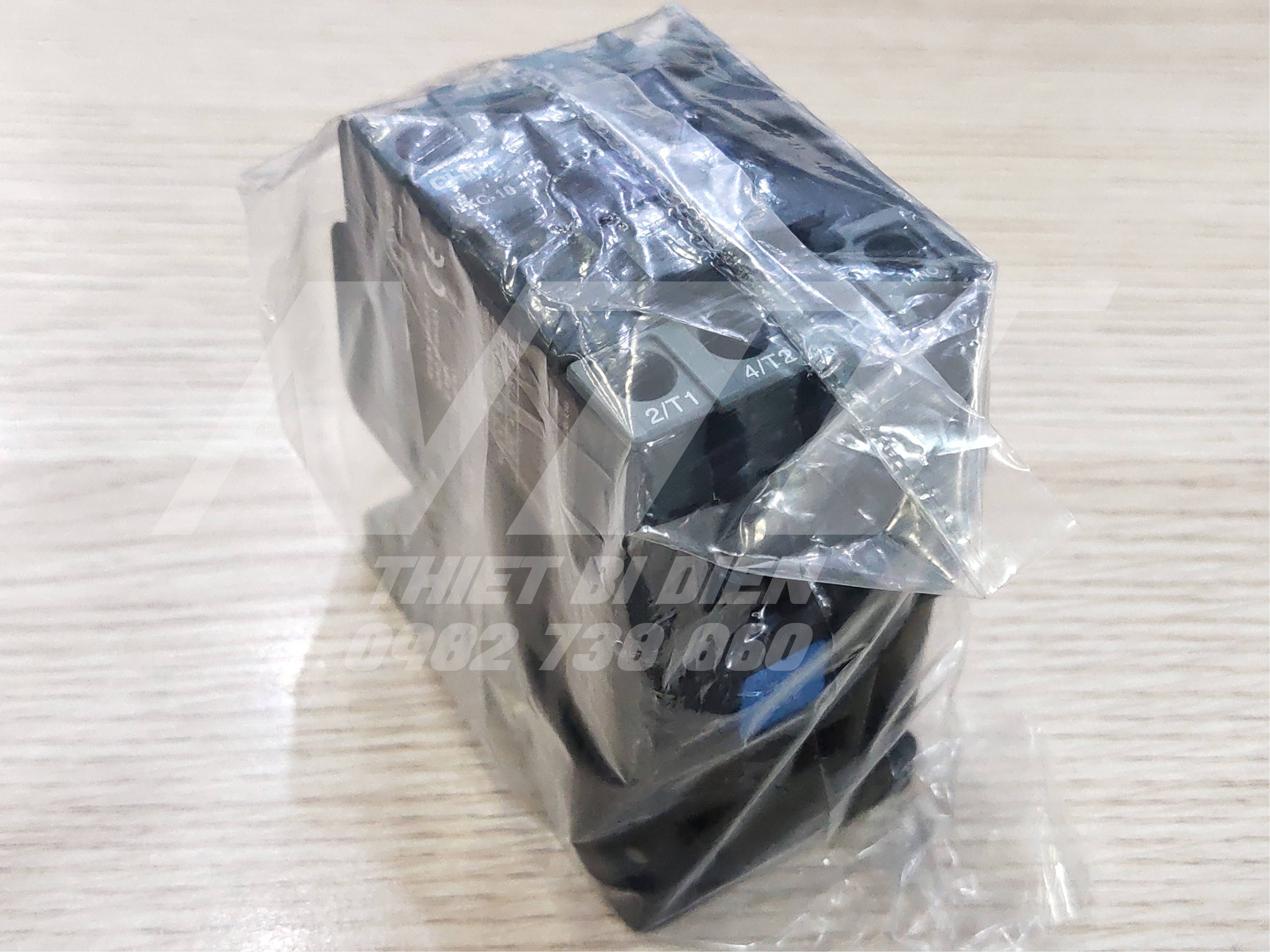 Contactor khởi động từ 18A NXC-18 Chint