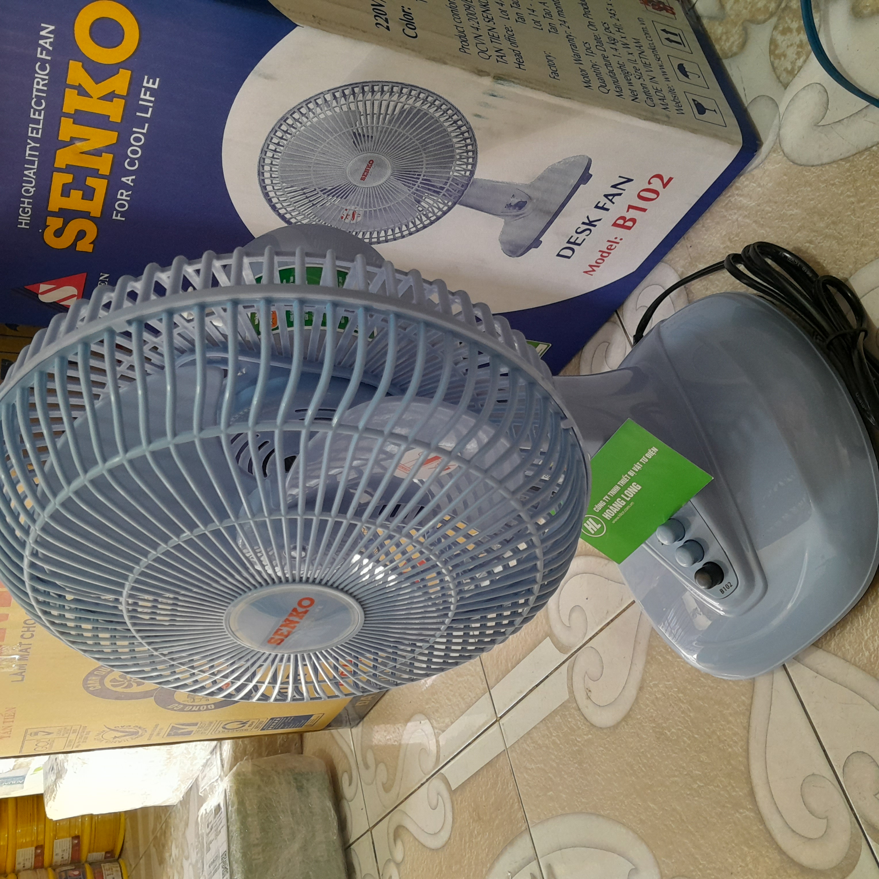 Quạt bàn mini 2 tấc B2 B102 Senko
