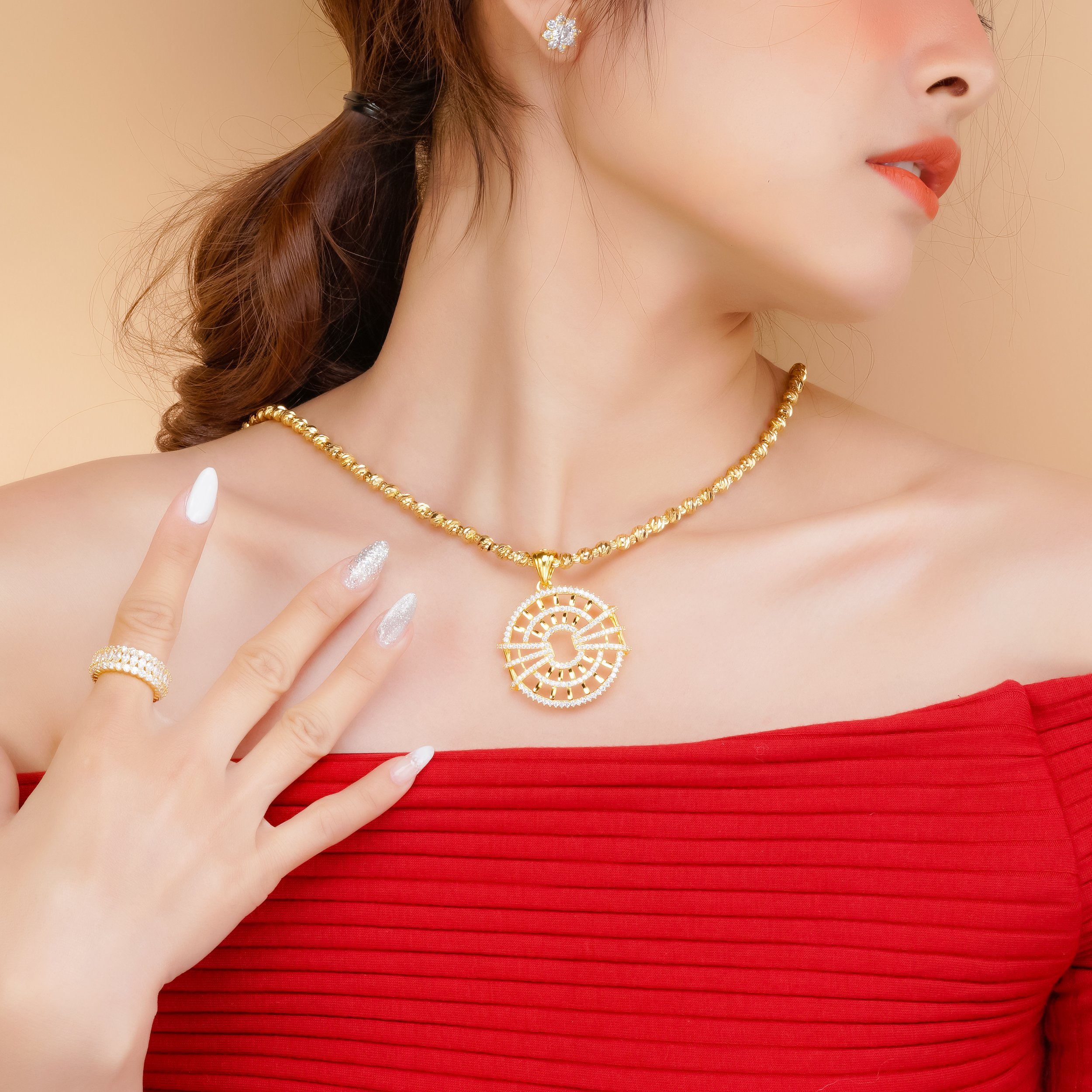 Mặt dây chuyền đính đá mạ vàng 18k - m162