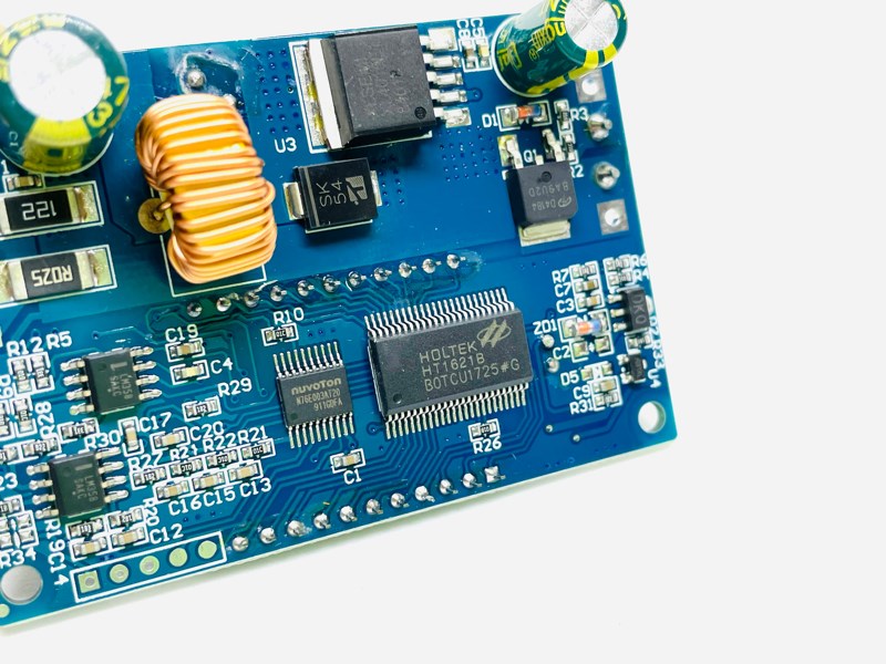 [HCM]Mạch Hạ Áp DC-DC 5A Hiển Thị Trên LCD