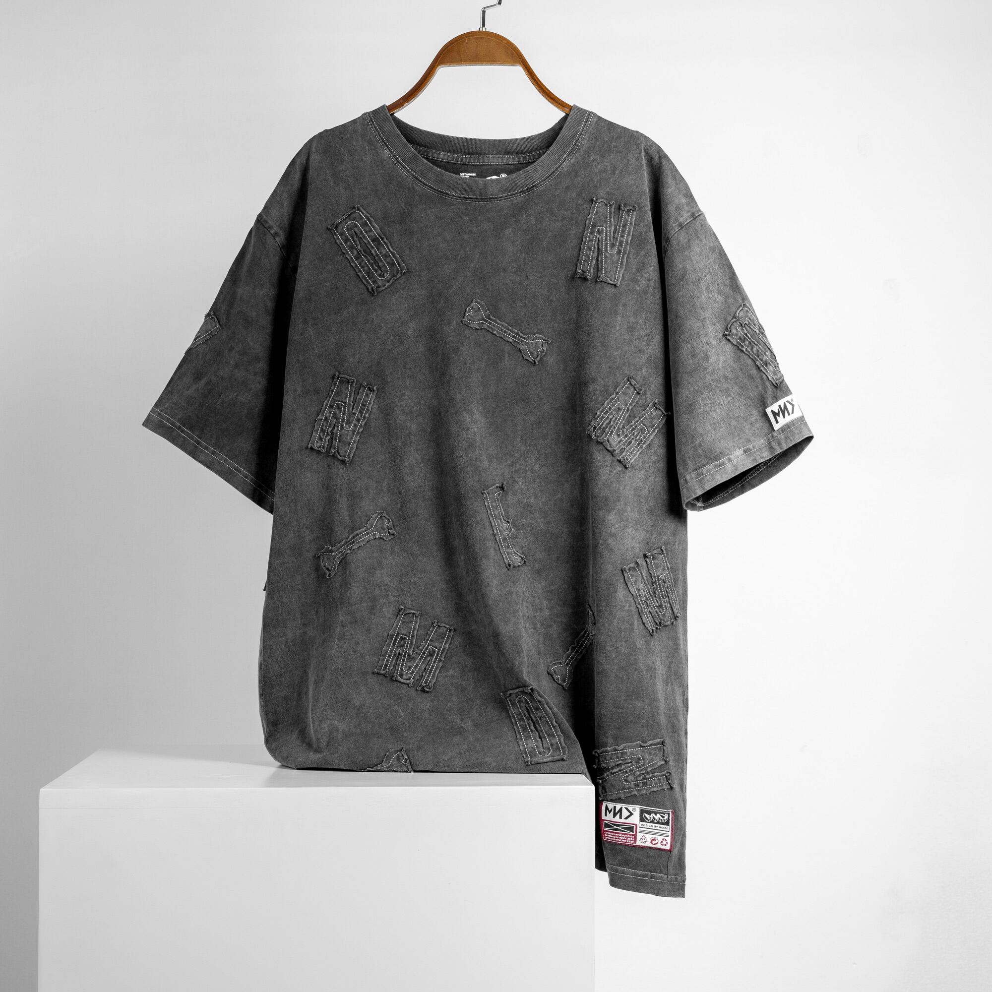 MENDE - Patch Washed Tee - Áo thun unisex xám