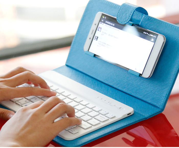 Case for Iphone 4/5/6/7/8/10/11/12, tablet. Bluetooth Keyboard