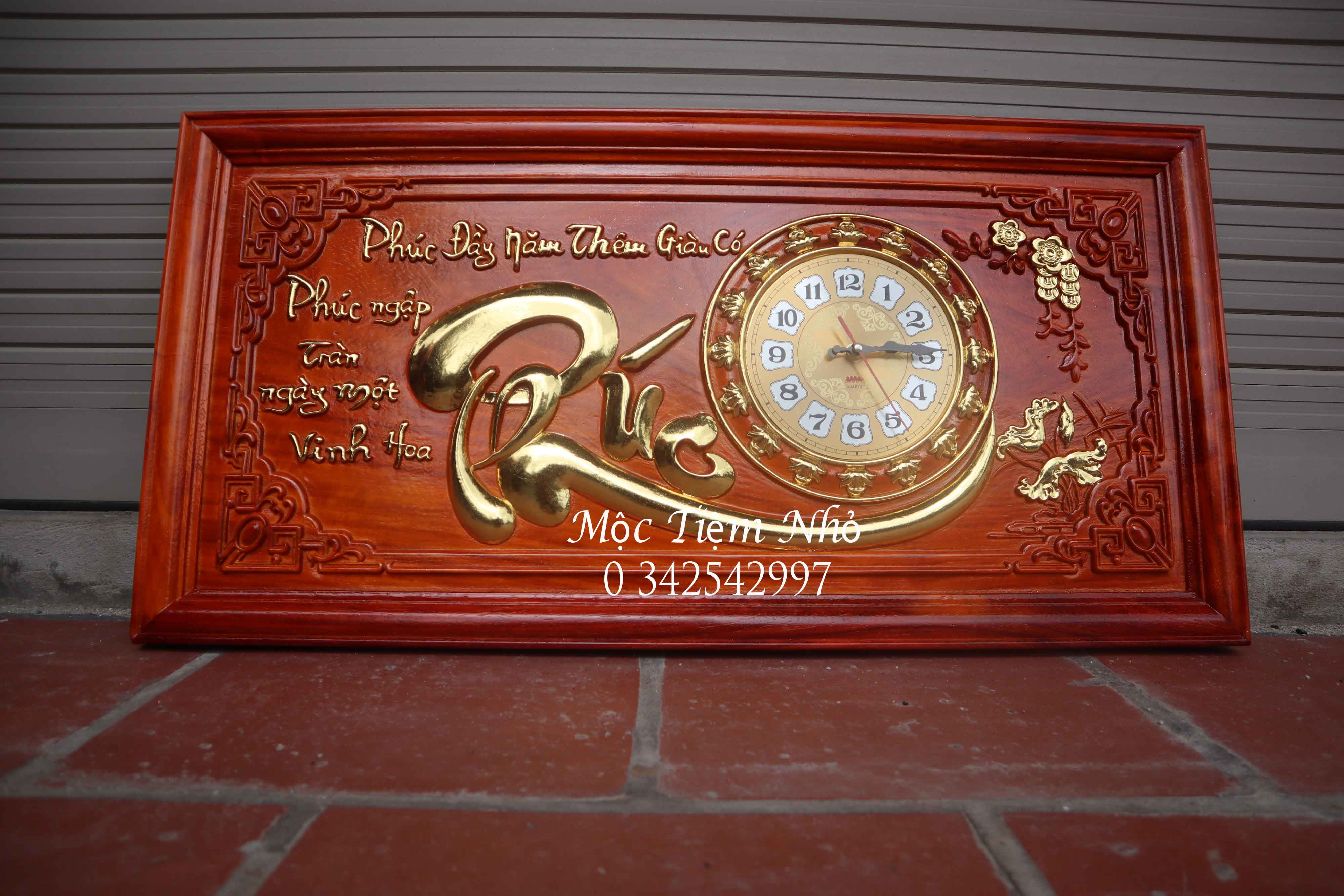 Tranh đồng hồ chữ phúc treo tường gỗ hương đỏ nhập dài 81 rộng 41