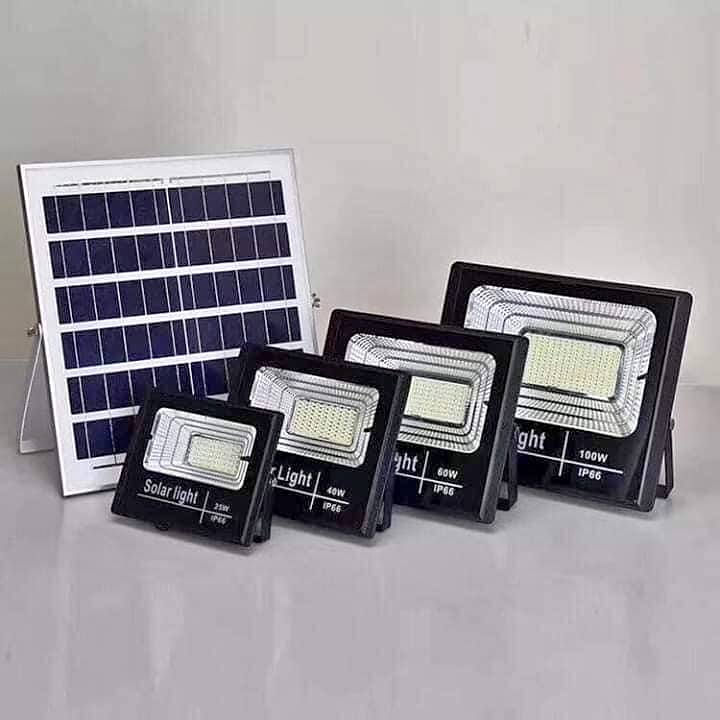 Đèn chiếu sáng năng lượng mặt trời giá rẻ