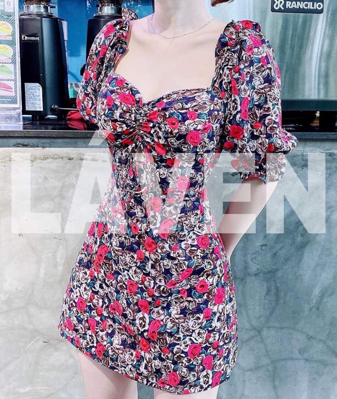 [HCM]ĐẦM LỤA HOA NHÚN TAY HỞ LƯNG CỰC XINH ( CÓ MÚT NGỰC )-LC