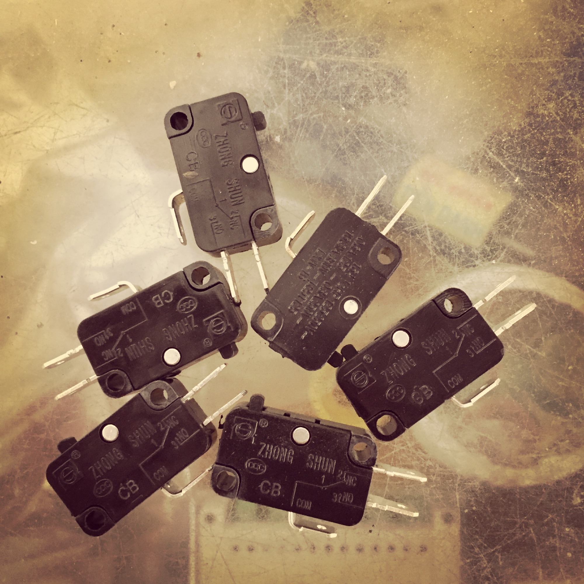 Công tắc mỏ Hàn xung