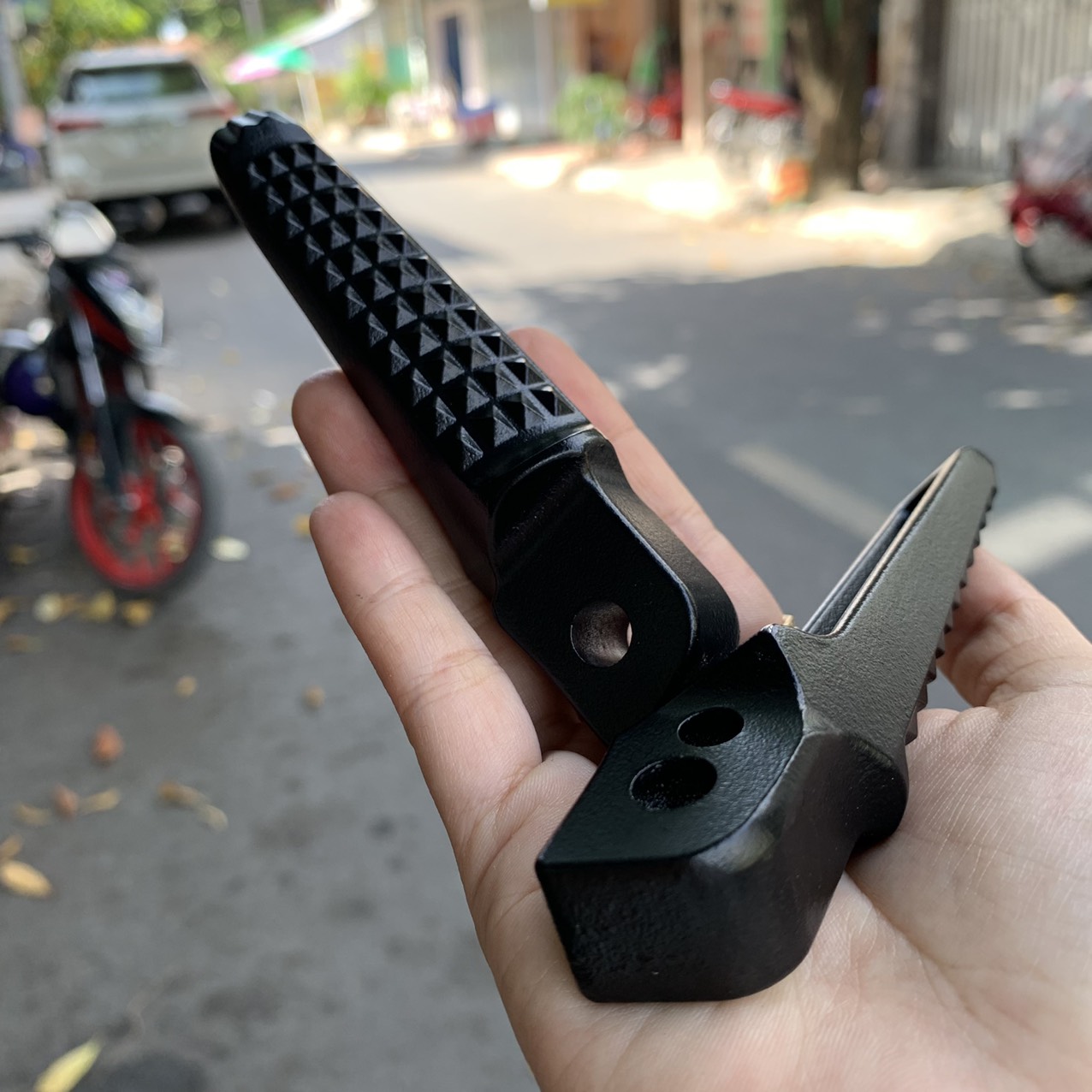 [HCM]GÁC CHÂN TRUSTY HONDA HOẶC YAMAHA