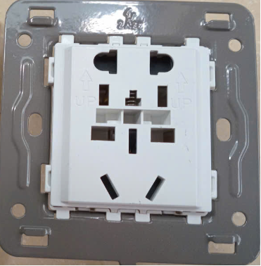 Mặt ổ cắm 5 lổ dẹp có nắp che10A 250V