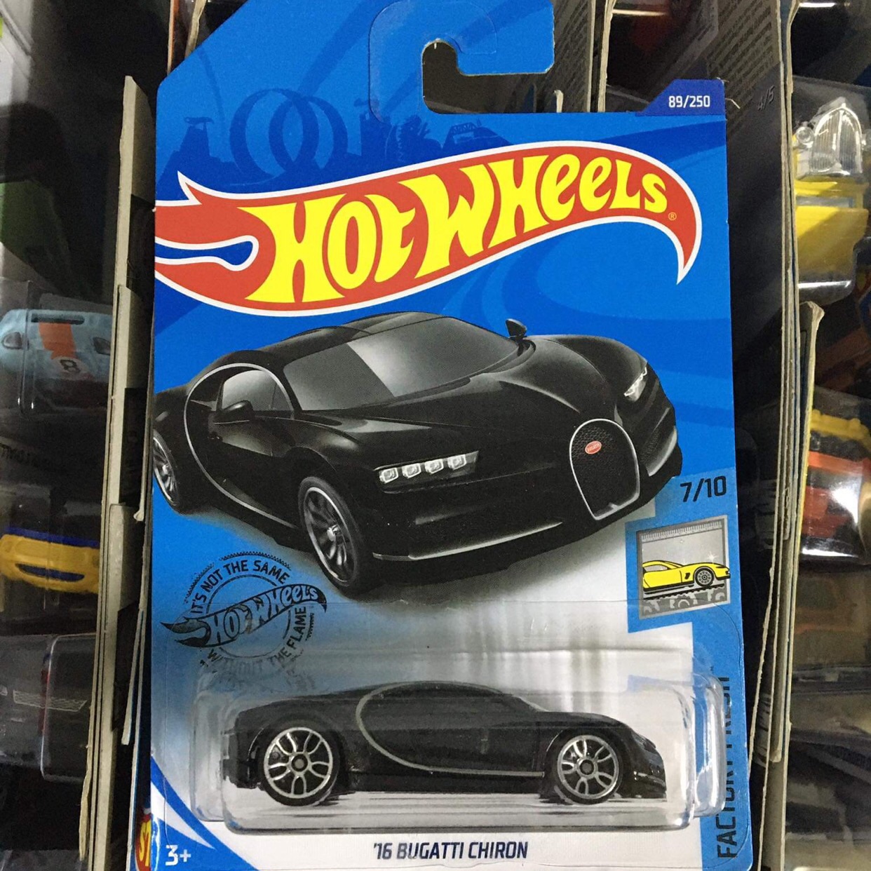 Xe Mô Hình Hot Wheels tỉ lệ 1:64 "16 Bugatti Chiron" (Đen)