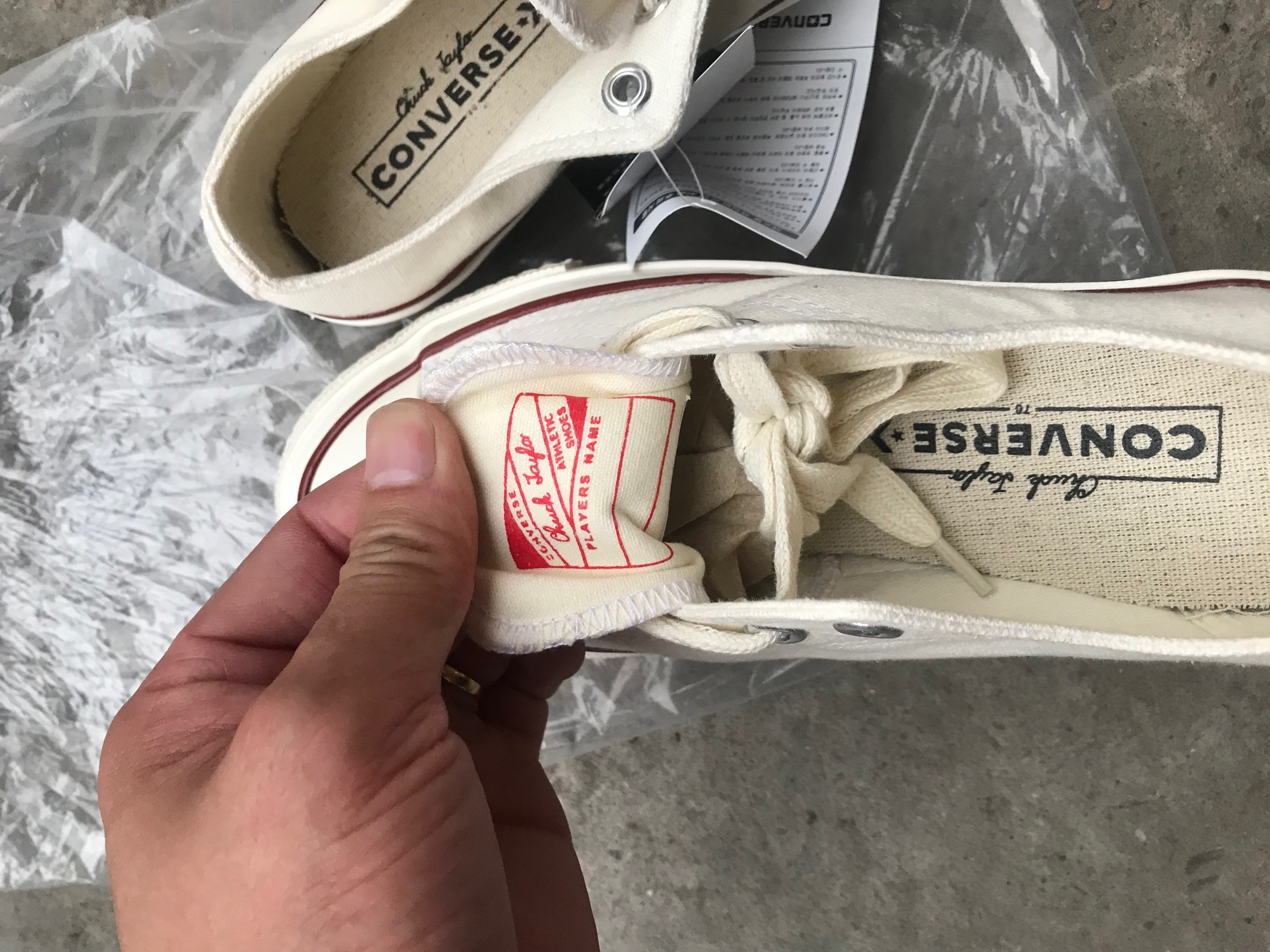 GIÀY CONVERSE 1970s TRẮNG THẤP CỔ (Mũi bóng, lót xanh)