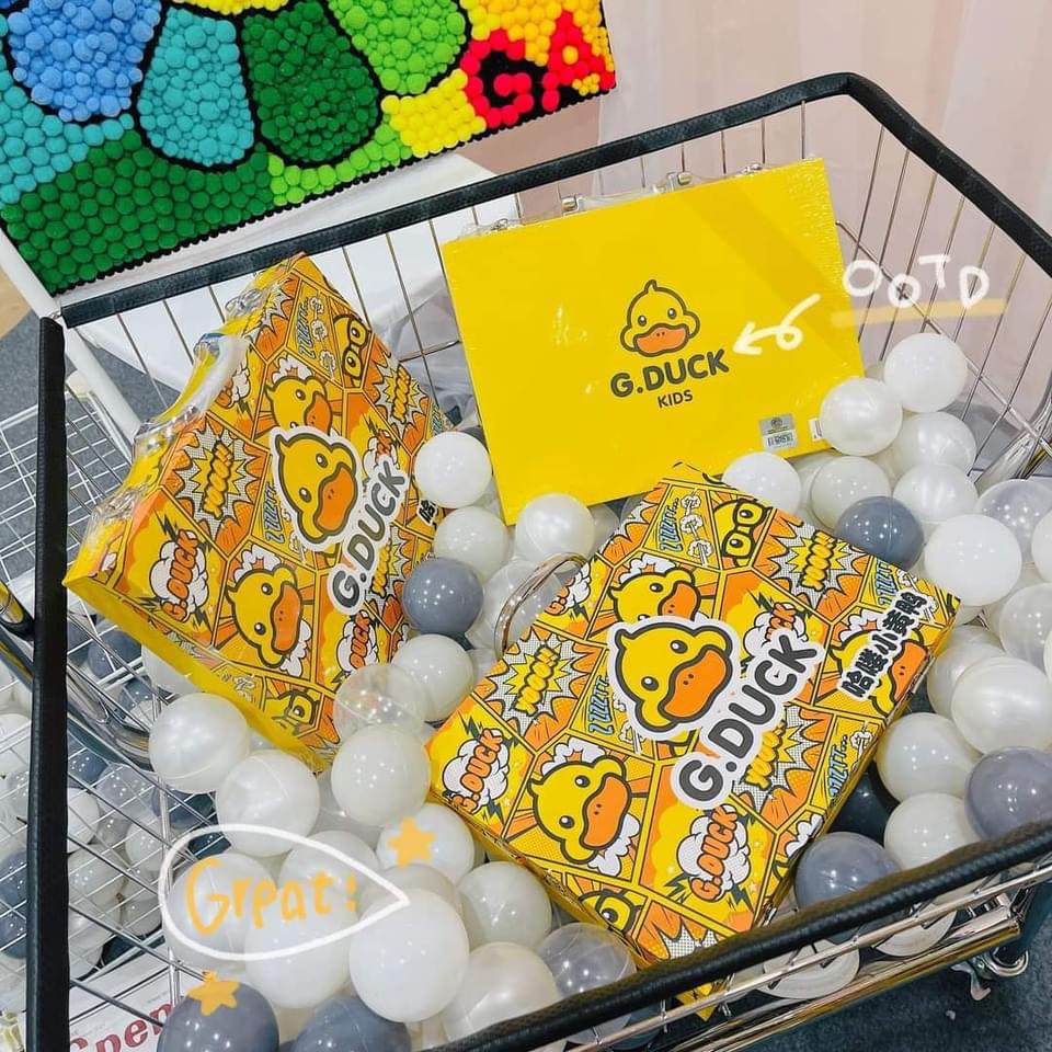 Bộ bút màu, vali bút màu 67 chi tiết hình vịt vàng cao cấp-màu vịt