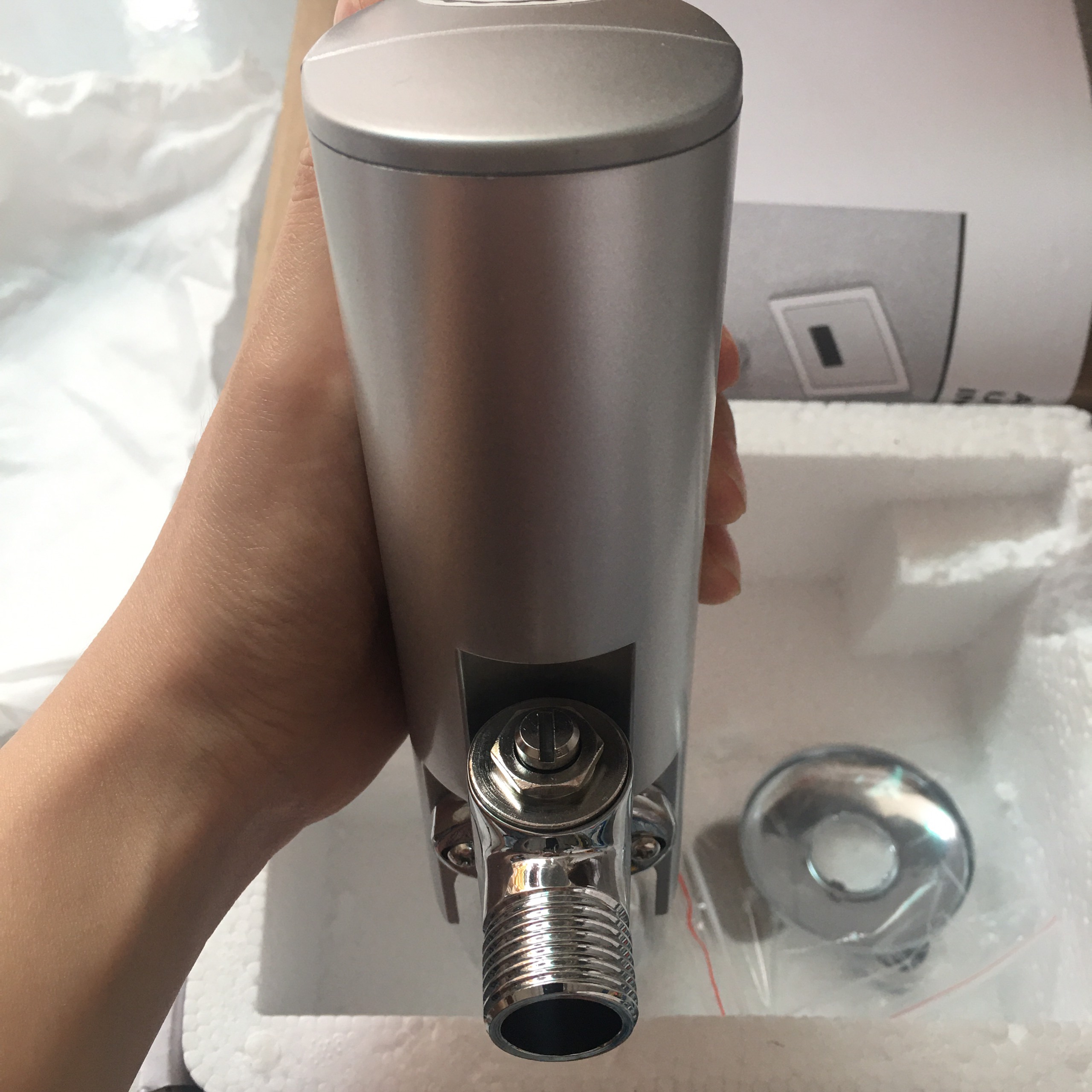 [HCM]van xả tiểu nam cảm ứng TC926106