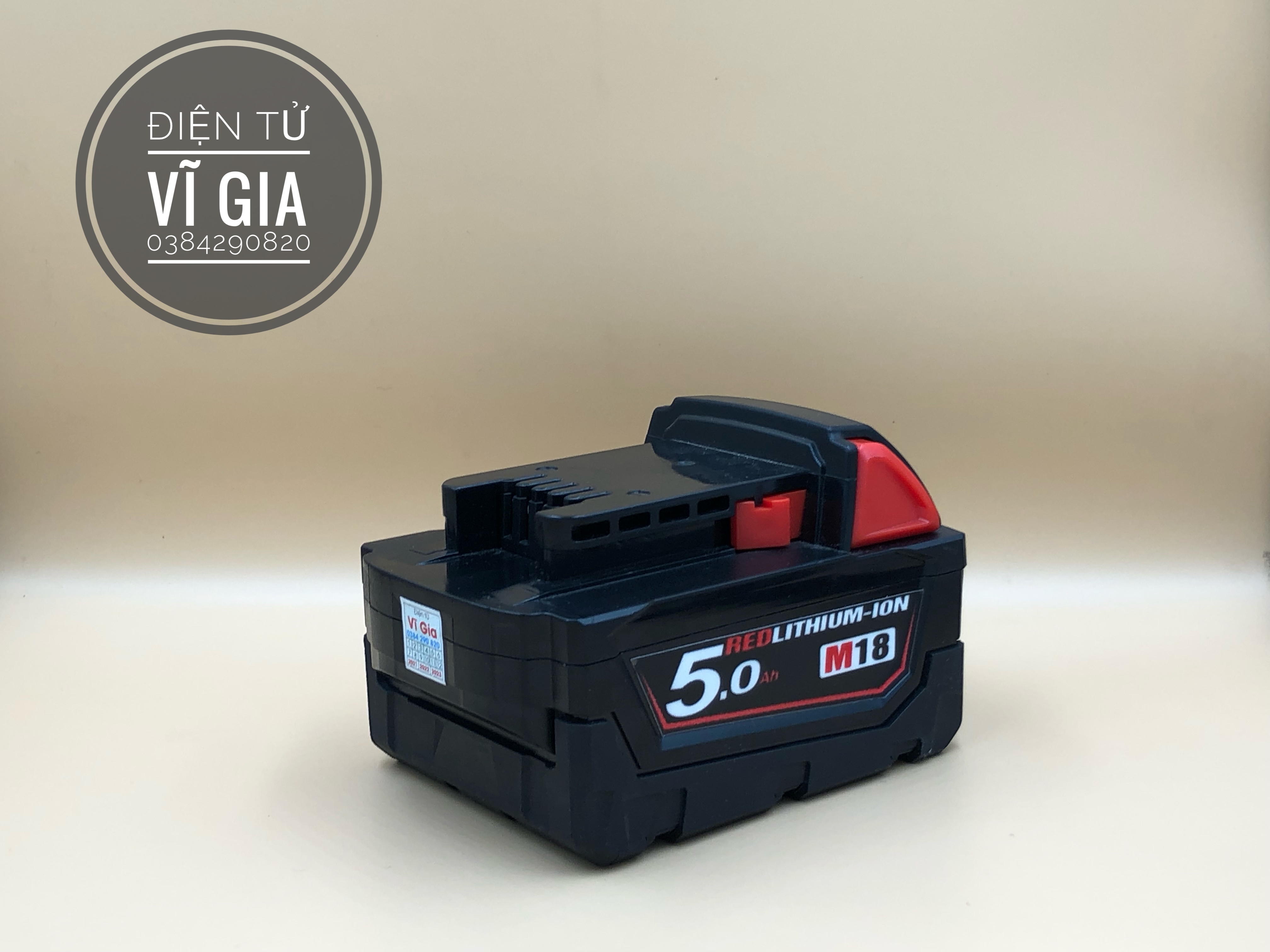 Pin Milwaukee M18 Li-ion  bảo hành 6 tháng