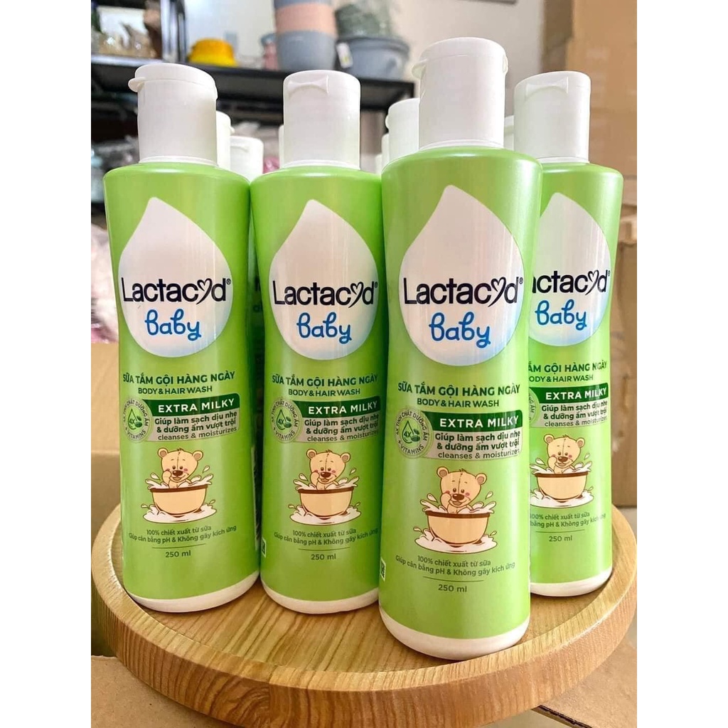 Sữa tắm gội cho bé Lactacyd Milky 250ml