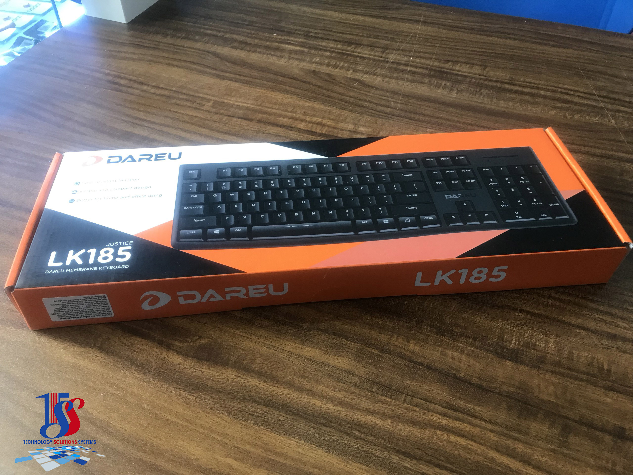 Combo Bộ phím Dareu LK185 và Chuột LM103 (USB) (bảo hành 12 tháng)