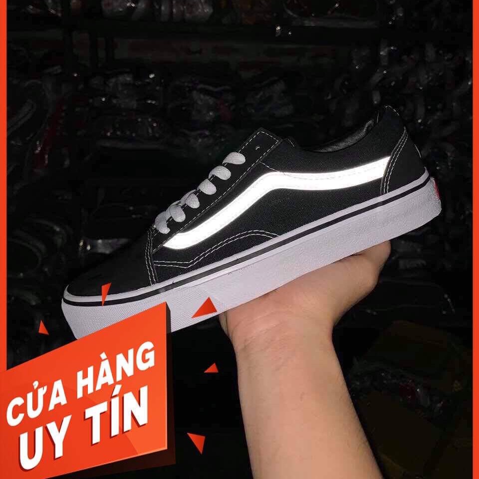 Giầy sneaker nữ phản quang V.....