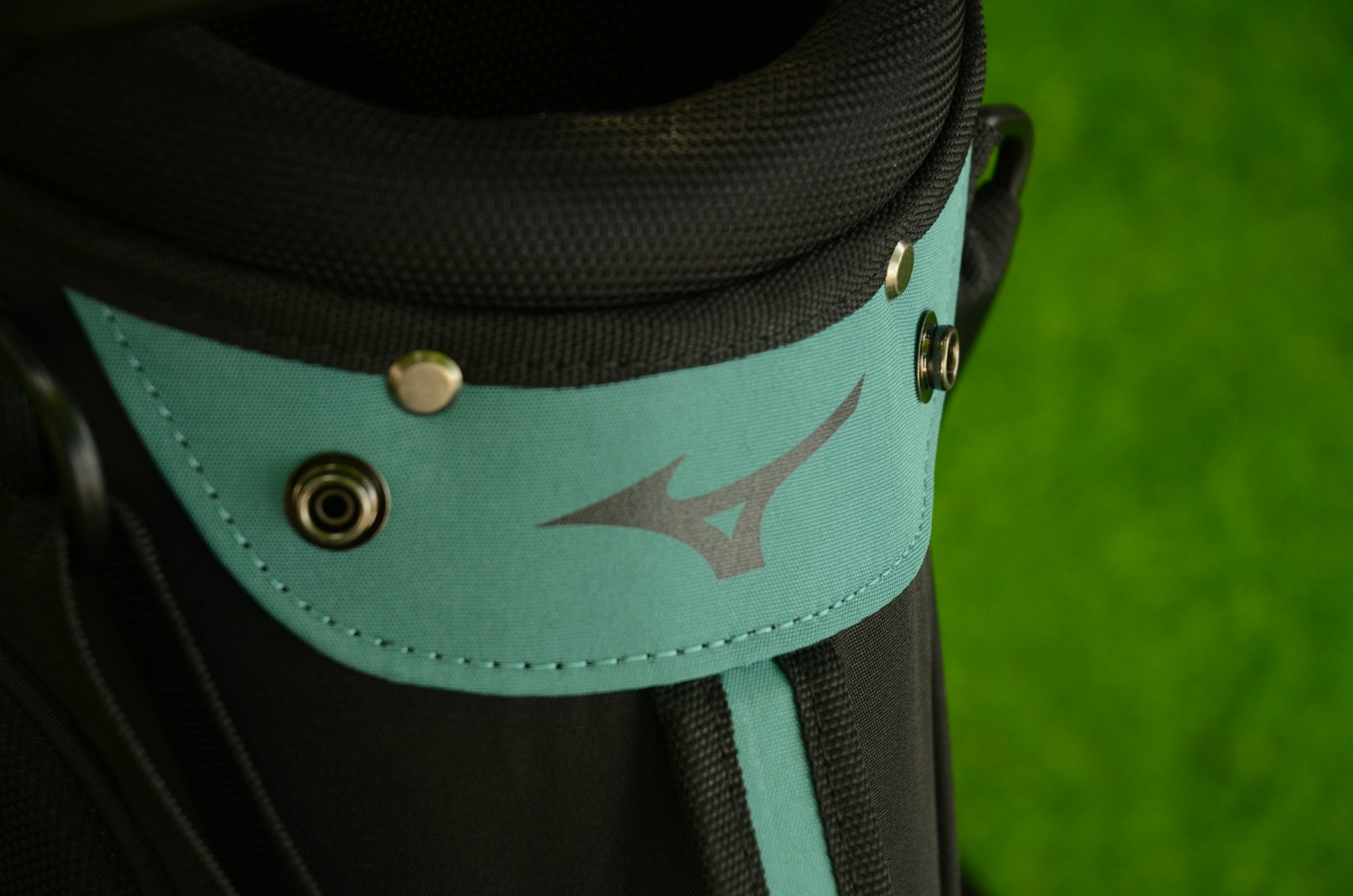 BR-D3 (Stand Bag 4 - Way Cuff)