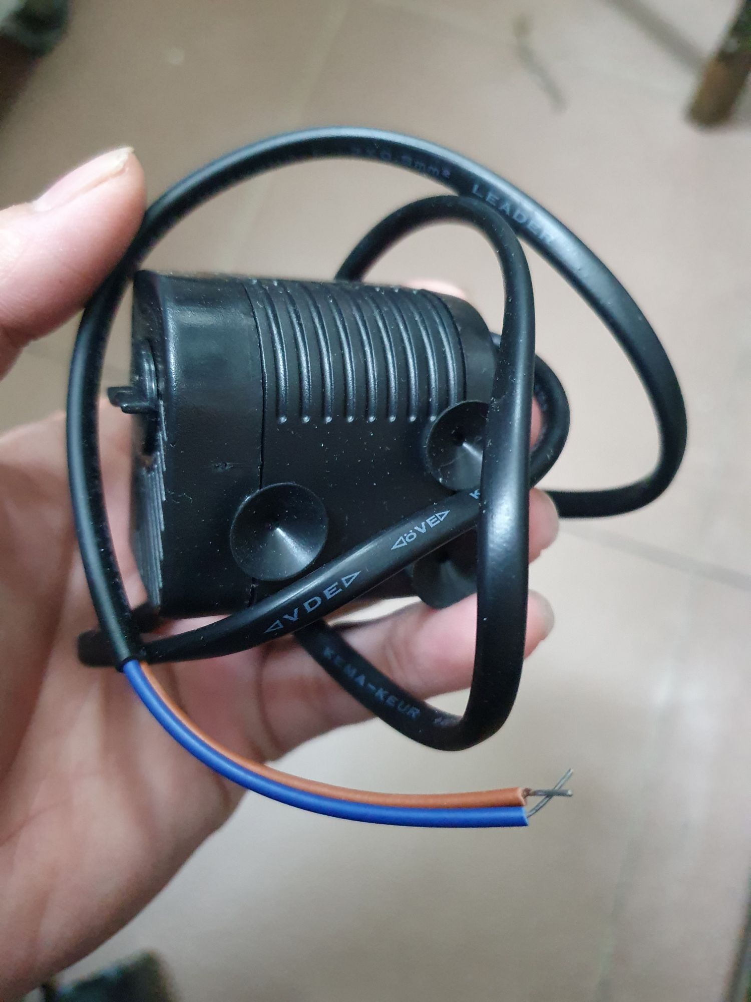 bơm quạt điều hòa hơi nước 3,5w