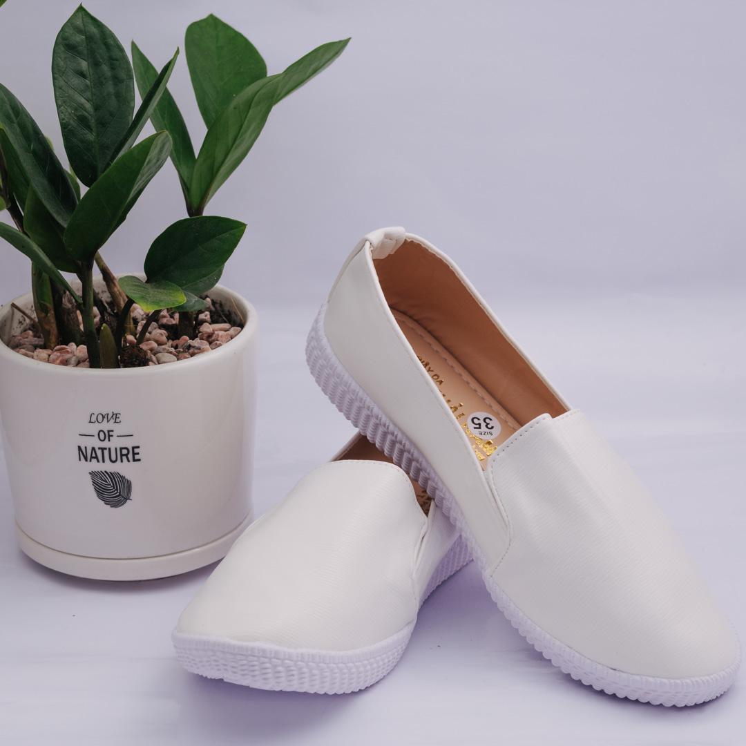 [HCM]GIÀY LƯỜI MÀU TRẮNG