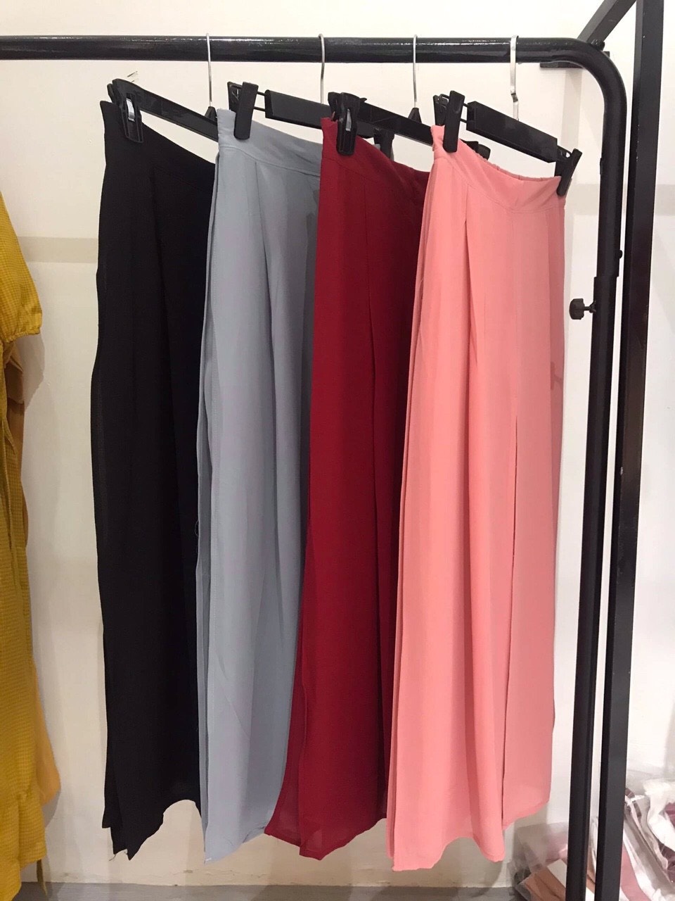 QUẦN CULOTTES XẺ TÀ 2 LỚP