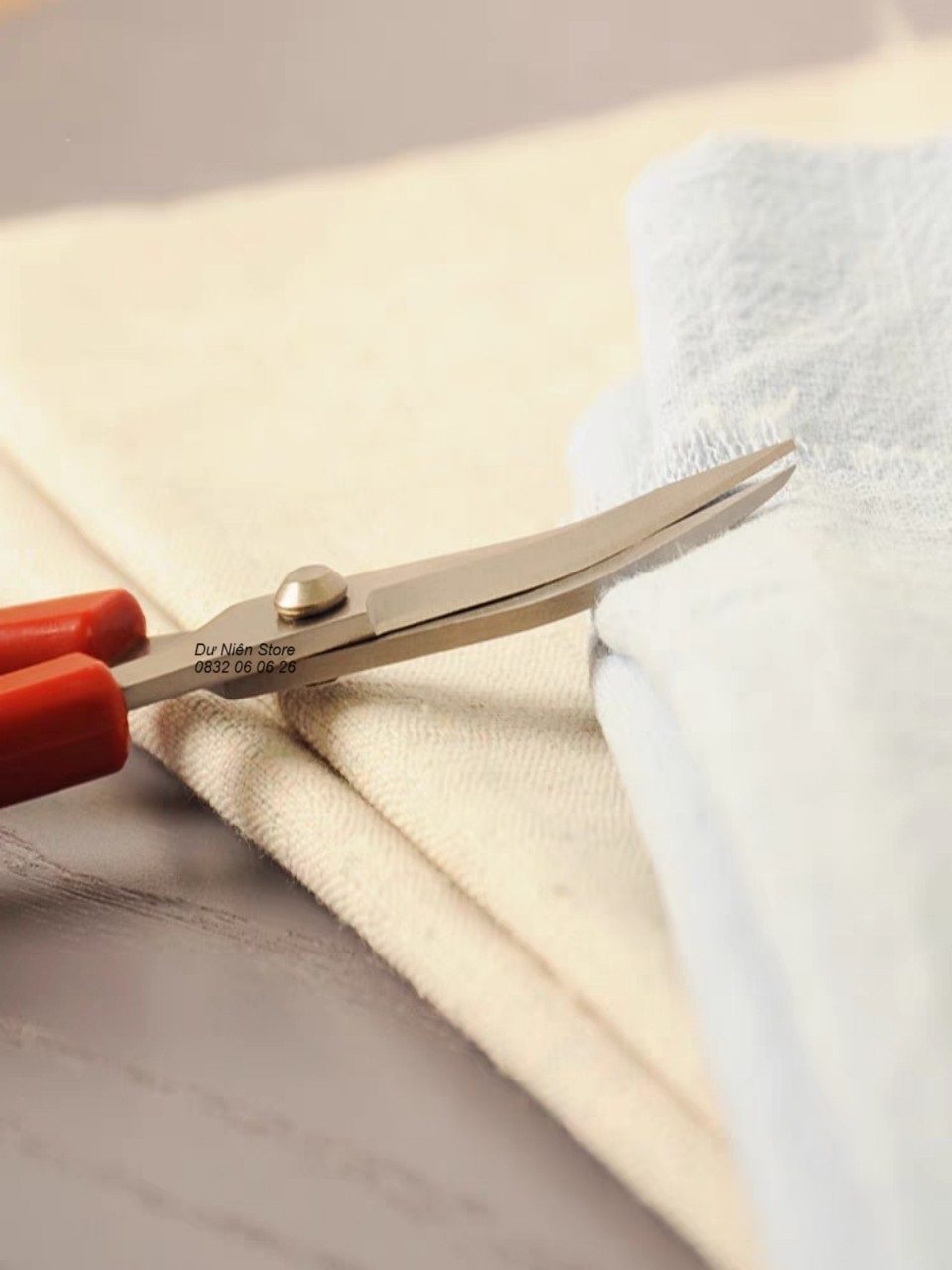 High Quality Pin 1553 Curved Nose Scissors