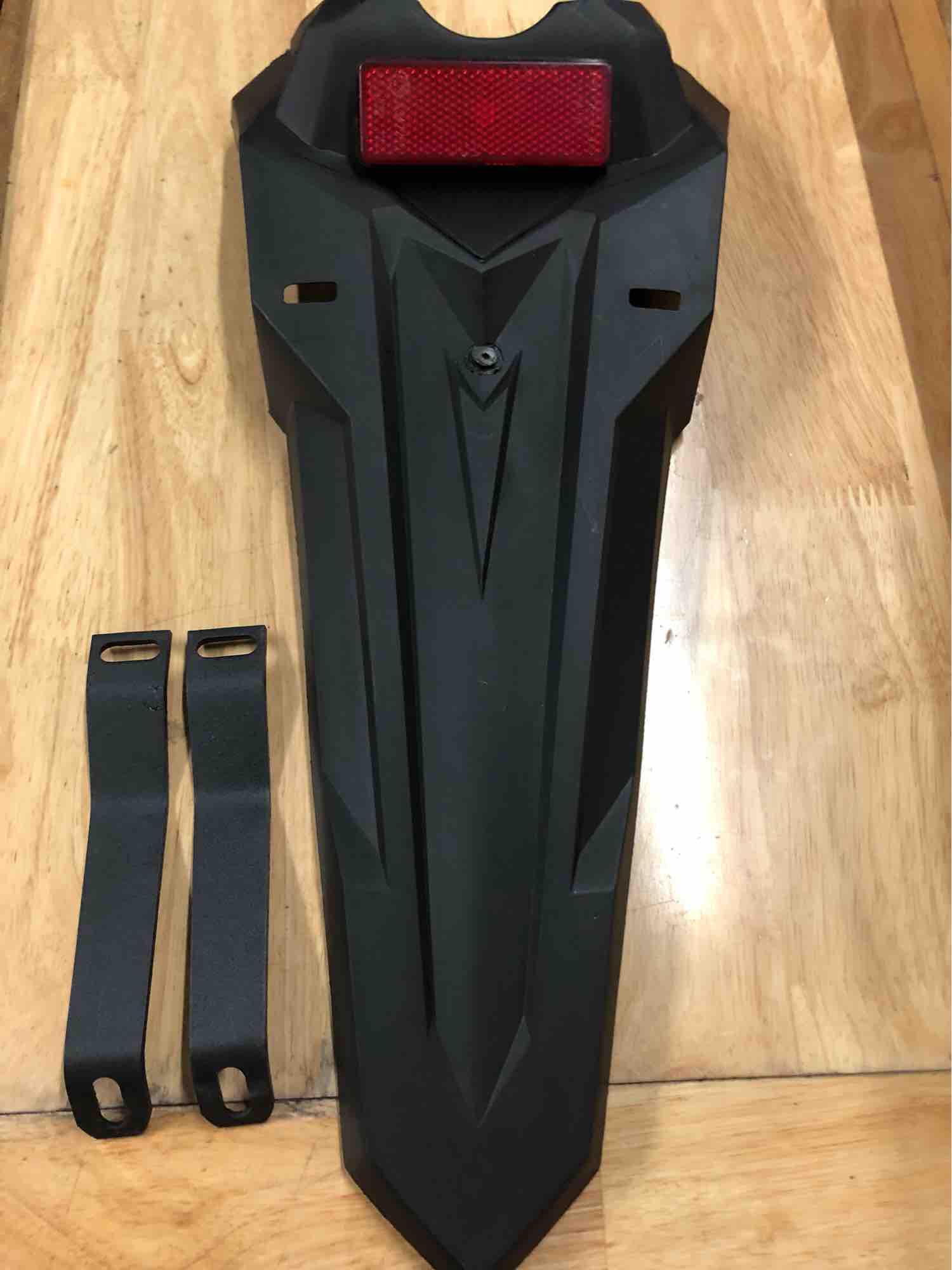 Dè chắn bùn Raider fi và pas chống run