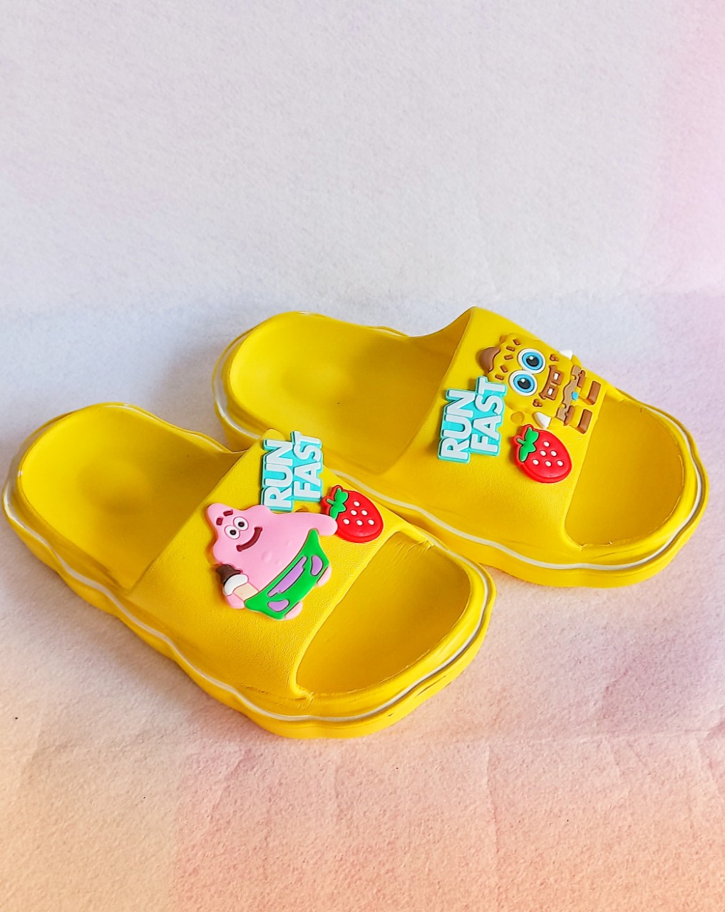 Dép bánh mì trẻ em ( màu ngẫu nhiên ) cute bé trai, bé gái