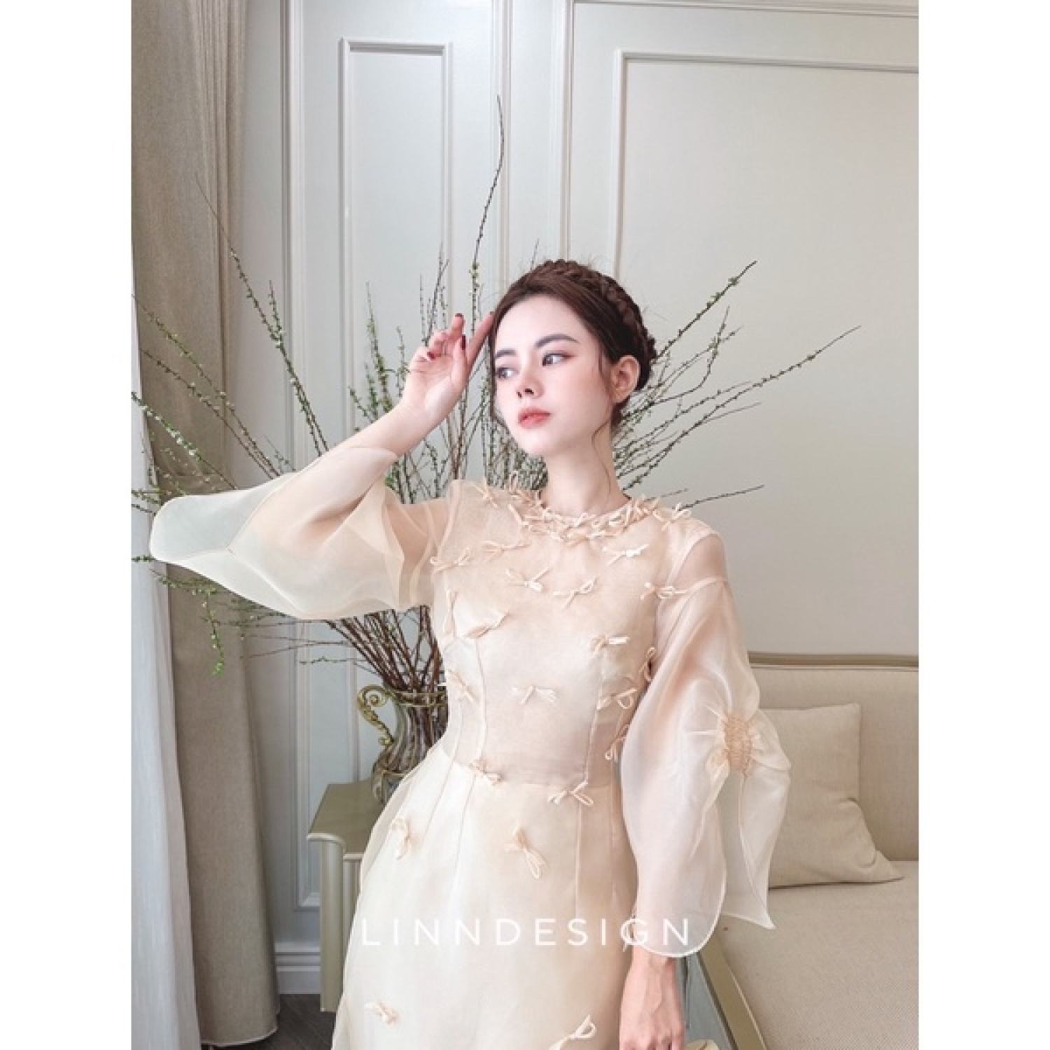 Áo dài cách tân 4 Եà Ngọc Khuê by Linn Design
