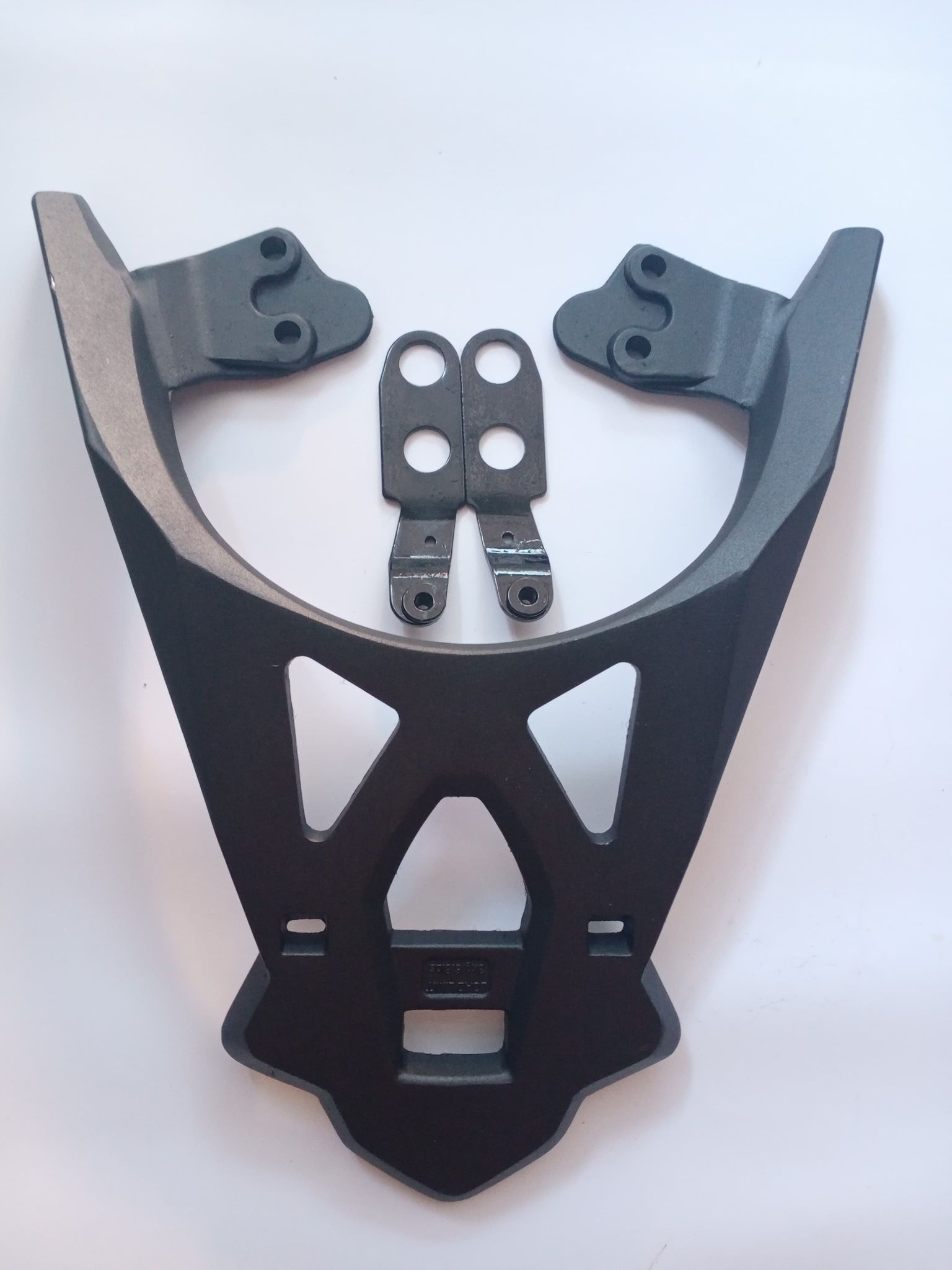 Cảng indo.tay dắt sau xe honda winner X.