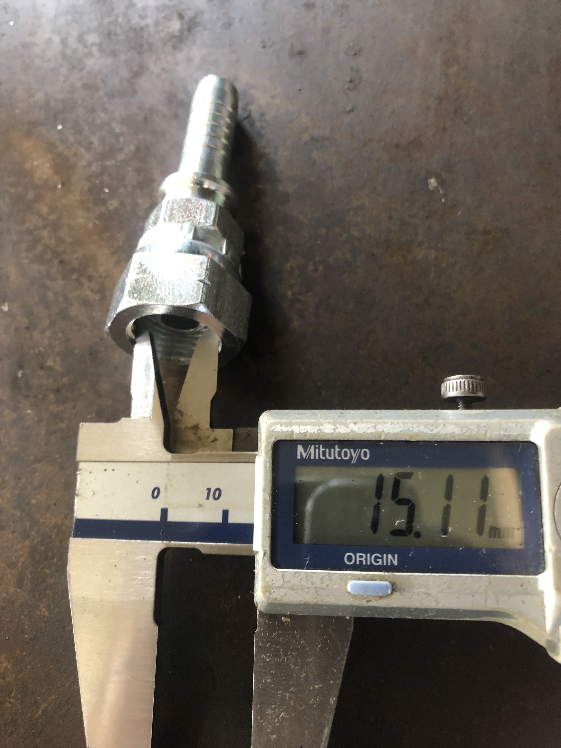 Đầu bấm ống thủy lực 3/8 17 Lồi
