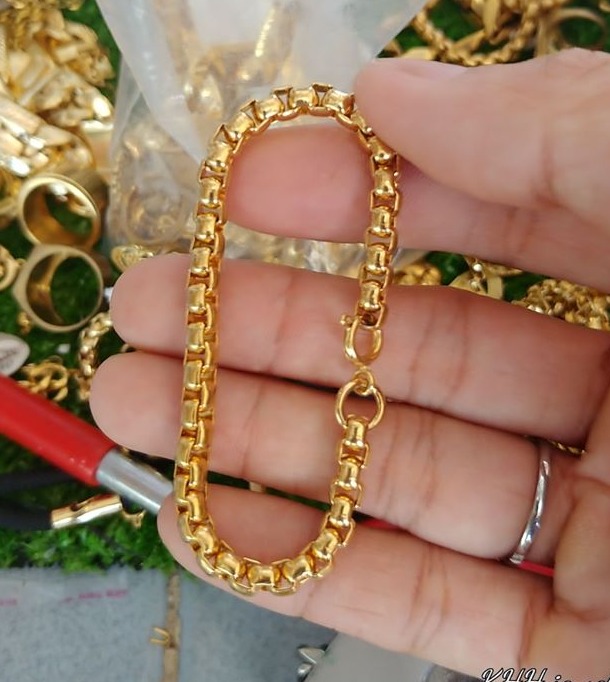 (Dùng lâu dài-không đen- Có ký hiệu) Lắc Tay Ống Vuông Bản 5MM Cao Cấp -Dùng tắm rửa thoải mái không đen rỉ- Bản 2021 dập mộc